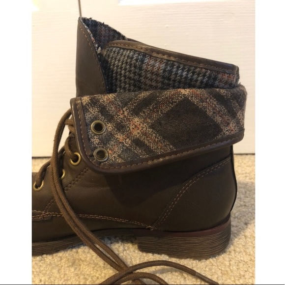 Plaid Lined Brown Boots - Picture 2 of 2